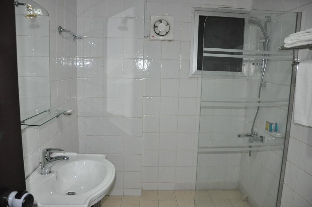 Oyo 411 Moon Hotel Dammam Exterior photo